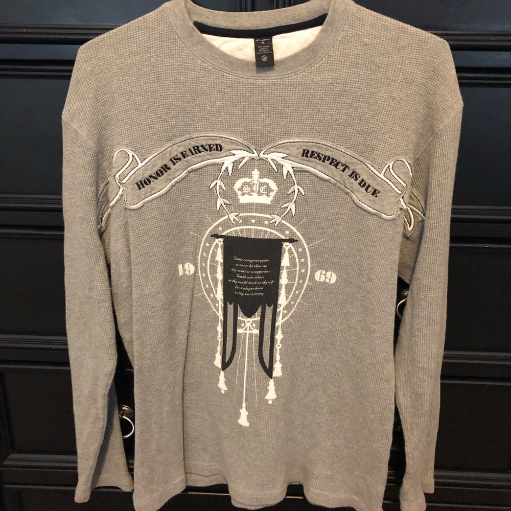 Fashionable Sean Jean long sleeve shirt.  Gray in color